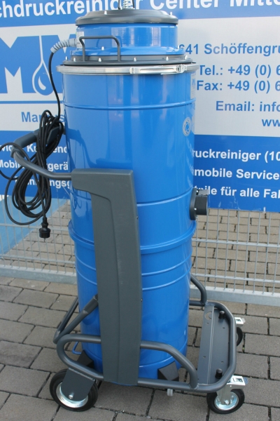 Nilfisk ATTIX 115 3-motorig 3000 Watt für Metallspäne mit Öl / Kühlmittel